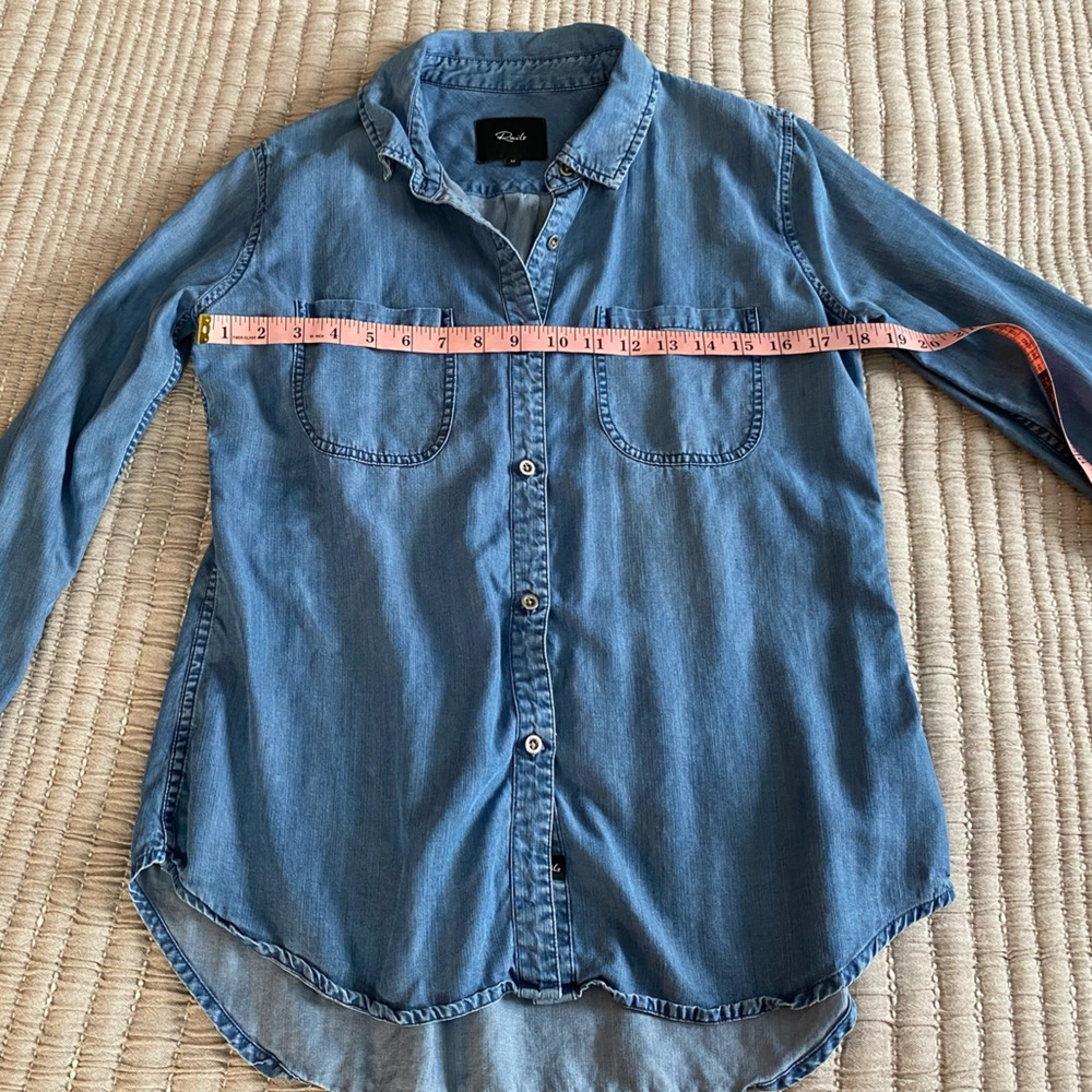Rails- 100% lyocell Light Blue Denim Button-Down Shirt chambray women’s M pocket - Picture 14 of 16